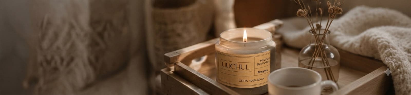 Ambiente cálido con una vela UUCHUL encendida
